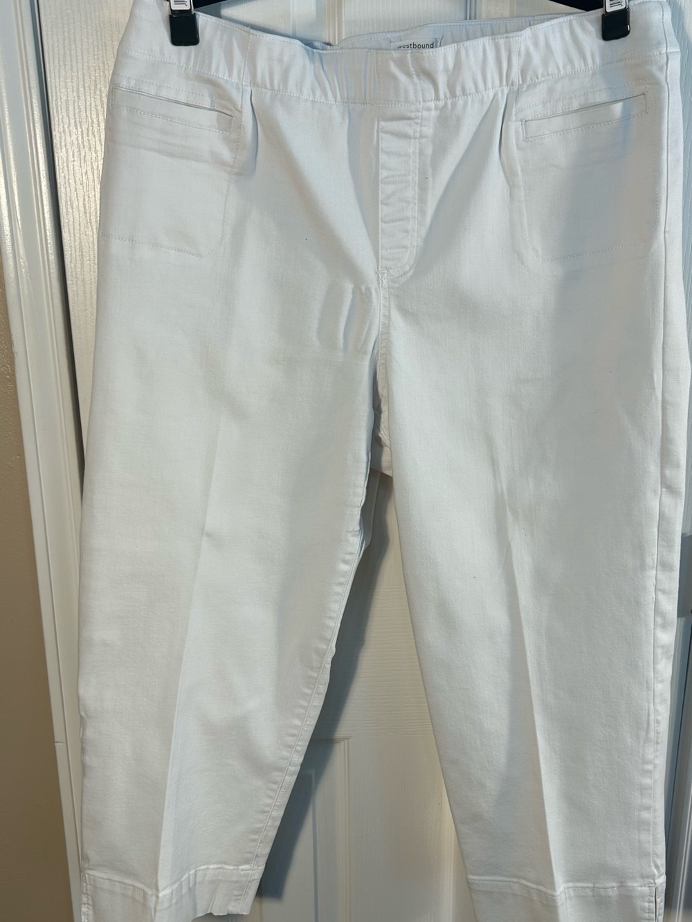 Westbound White Pull-On Cropped Trousers